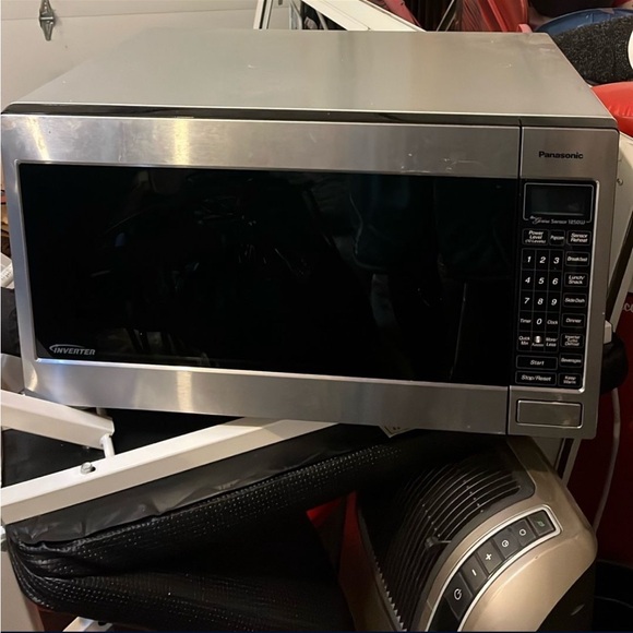 Panasonic Black and Silver Microwave